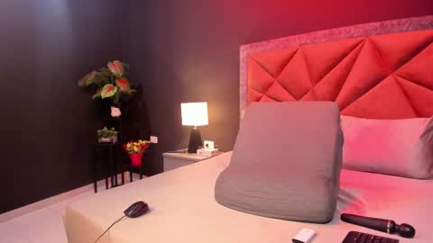 MIA  online show from 01.14.26