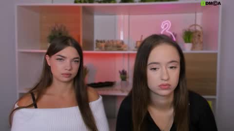 mia_moah online show from 10.14.25