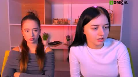 mia_moah online show from 10.19.25