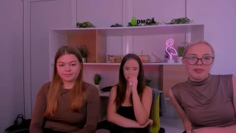 mia_moah online show from 10.21.25