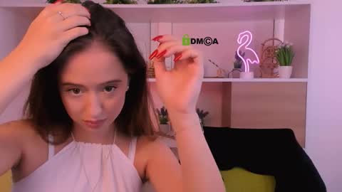 mia_moah online show from 10.22.25
