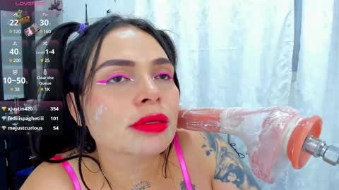 Snapshot of mia_novoa_2 chatting on 02.15.25 mia novoa online show from 02.15.25