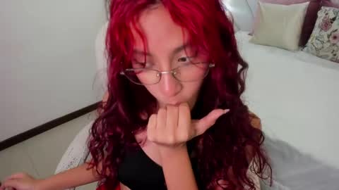 Mia Ortiz online show from 05.15.26
