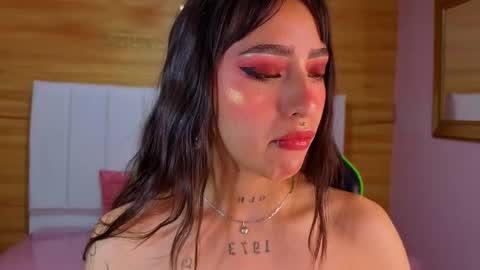 Snapshot of mia_ponce_a chatting on 01.16.26 MIA online show from 01.16.26