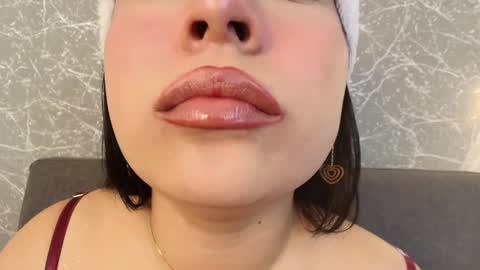 Snapshot of mia_roux13 chatting on 12.30.24 Mia Roux online show from 12.30.24