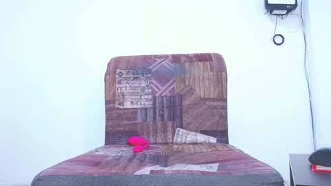 Snapshot of mia_saint20 chatting on 12.13.25 Cintia Rodriguez online show from 12.13.25