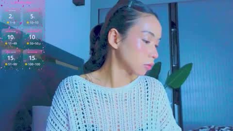 Mia online show from 09.10.25