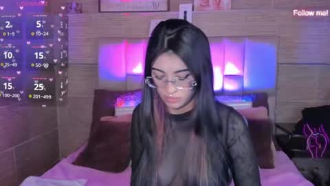 Mia online show from 08.03.26