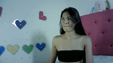 Snapshot of mia_suarez4 chatting on 06.13.26 MIA suarez4 online show from 06.13.26