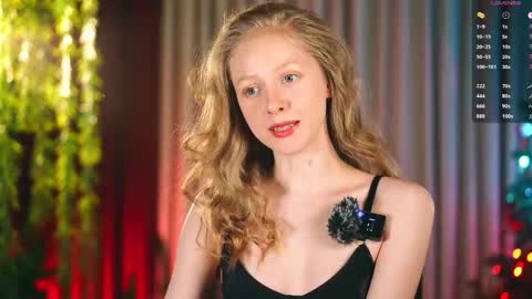 Snapshot of mia_vebes chatting on 01.08.26 Mia online show from 01.08.26