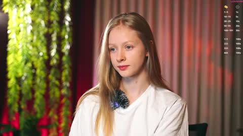 Snapshot of mia_vebes chatting on 01.19.26 Mia online show from 01.19.26