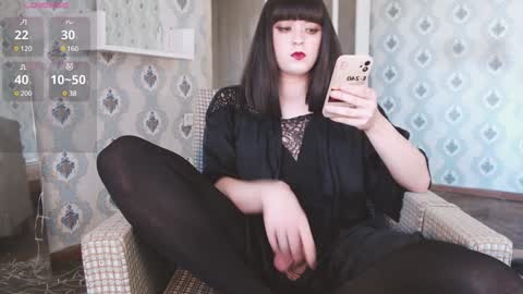 Snapshot of mia_wallase chatting on 12.01.24 mia_wallase online show from 12.01.24
