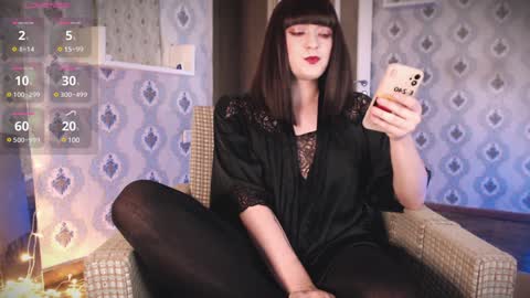 Snapshot of mia_wallase chatting on 12.07.24 mia_wallase online show from 12.07.24