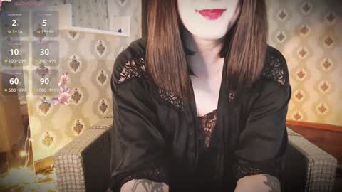 Snapshot of mia_wallase chatting on 12.19.24 mia_wallase online show from 12.19.24
