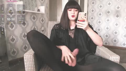 Snapshot of mia_wallase chatting on 01.28.25 mia_wallase online show from 01.28.25