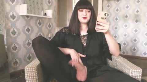 Snapshot of mia_wallase chatting on 04.23.26 mia_wallase online show from 04.23.26