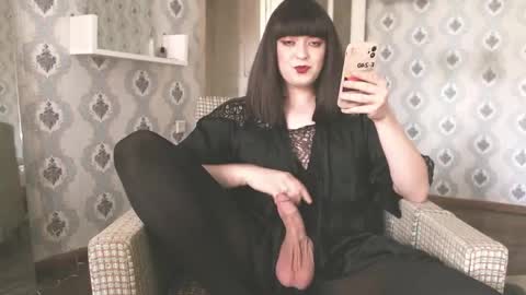 Snapshot of mia_wallase chatting on 05.16.26 mia_wallase online show from 05.16.26
