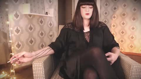 Snapshot of mia_wallase chatting on 07.19.26 mia_wallase online show from 07.19.26