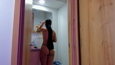    online show from 11.20.25