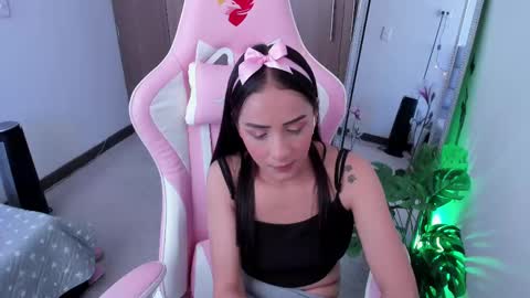 Snapshot of miaa_06 chatting on 03.03.25 mia nicolle online show from 03.03.25