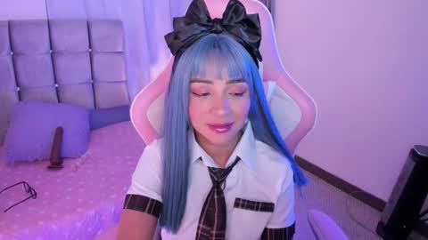 Snapshot of miaa_06 chatting on 09.21.25 mia nicolle online show from 09.21.25