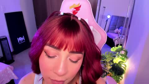 Snapshot of miaa_06 chatting on 04.15.26 mia nicolle online show from 04.15.26