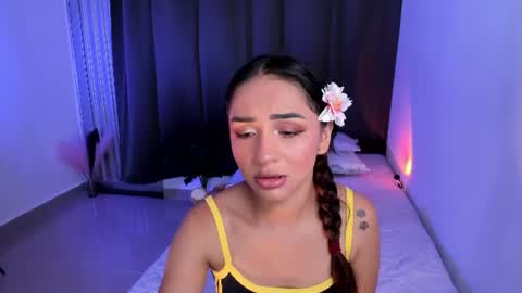 Snapshot of miaa_06 chatting on 07.04.26 mia nicolle online show from 07.04.26