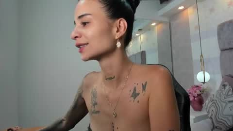 Snapshot of miaa_diamondd1 chatting on 07.07.26 Mia online show from 07.07.26
