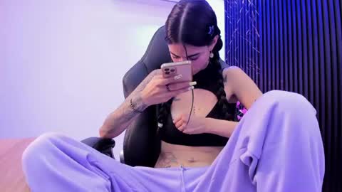 Snapshot of miaa_diamondd1 chatting on 07.18.26 Mia online show from 07.18.26