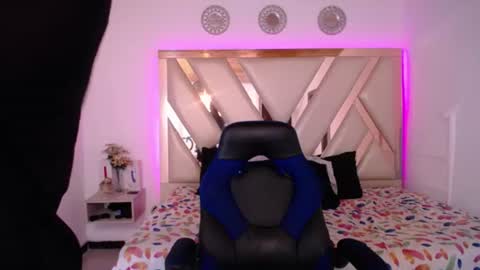 Snapshot of miaa_ferrari1 chatting on 06.10.26 MIA online show from 06.10.26