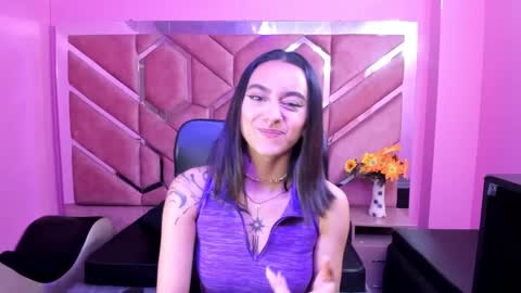 Snapshot of miaa_thopmson chatting on 09.11.25 Miaa online show from 09.11.25