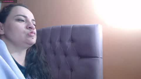 Snapshot of miaabrownn chatting on 01.05.25 MIA online show from 01.05.25