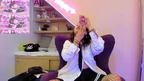 Mia online show from 01.30.25