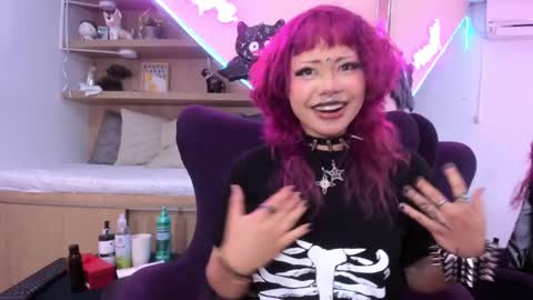 Mia online show from 02.28.25