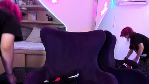 Mia online show from 03.05.25