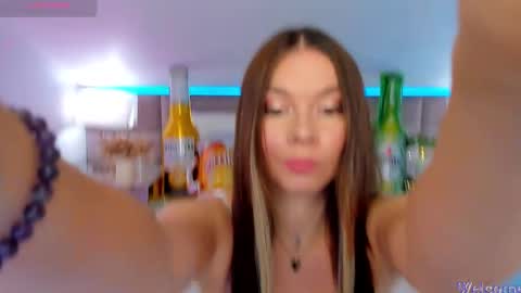 Snapshot of miaamuse chatting on 09.20.25 Mia online show from 09.20.25