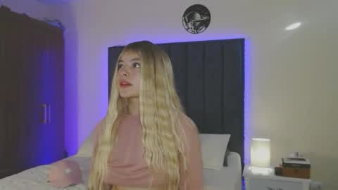 miaandnaty1 online show from 02.19.26