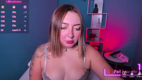 Snapshot of miaawild chatting on 02.08.25 Andrea online show from 02.08.25