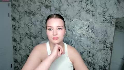 Mia online show from 03.12.26