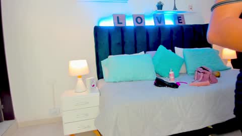 MIA online show from 01.08.25