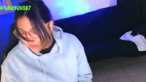 Mia online show from 09.24.25