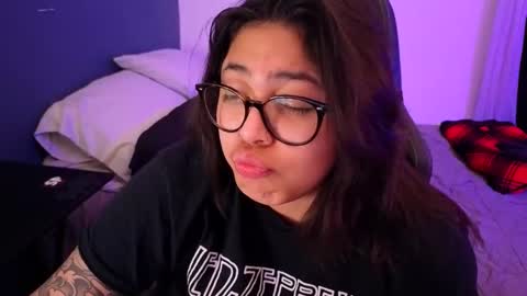 Mia online show from 02.25.26