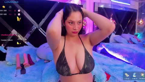 Mia online show from 09.09.25