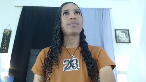 Snapshot of miacoock chatting on 11.06.25 MiaCoock online show from 11.06.25