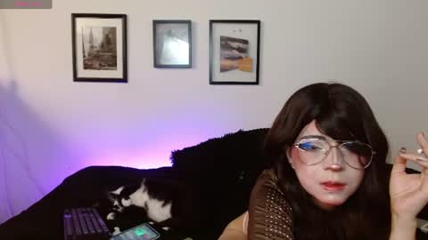 Mia david      online show from 06.16.26