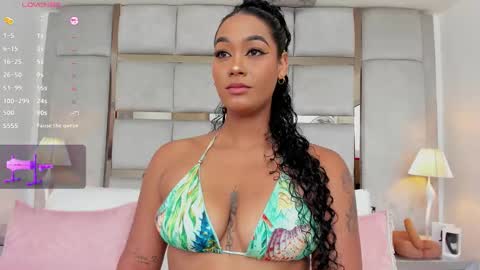 Call me Mia online show from 10.27.25