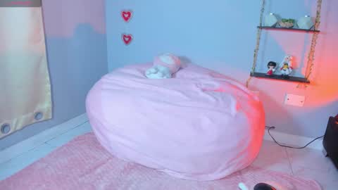 Mia Engels  online show from 03.14.26