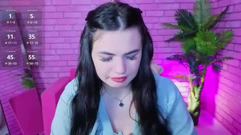 Snapshot of miaevelyn chatting on 12.20.25 Mia online show from 12.20.25