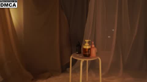 Snapshot of miafleur chatting on 11.16.25 Mia online show from 11.16.25