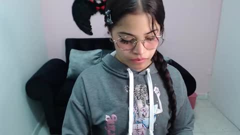 Snapshot of miafuckpussyhard chatting on 10.24.25 miafuckpussyhard online show from 10.24.25